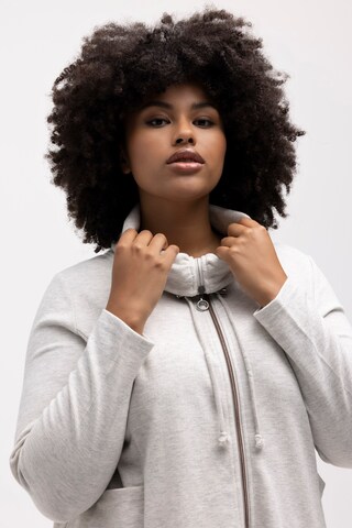 Veste de survêtement Ulla Popken en gris