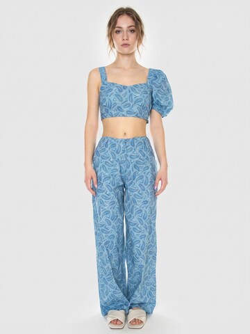 Baggy Pantaloni 'W' Pantalón Ancho con Estampado Paisley Pants' di wild pony in blu