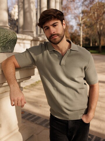 DAN FOX APPAREL Футболка 'Mailo' в Зеленый