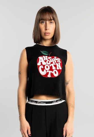 Pullover 'Apple' di Another Cotton Lab in nero: frontale