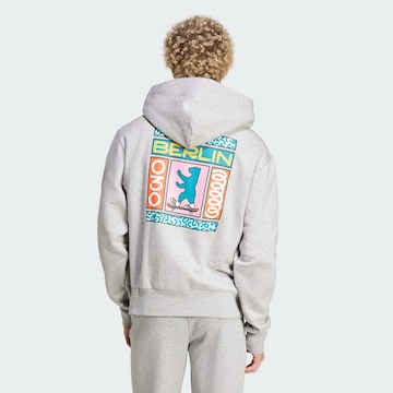ADIDAS SPORTSWEAR Спортен суитшърт 'Berlin Bear' в сиво