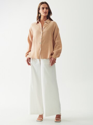 The Fated Bluse 'TORI' in Beige