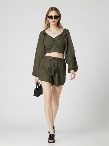 Largi Pantaloni 'Antonia' de la Guido Maria Kretschmer Women pe verde