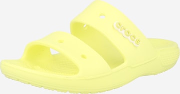 Crocs - Zapatos abiertos 'Classic' en amarillo: frente