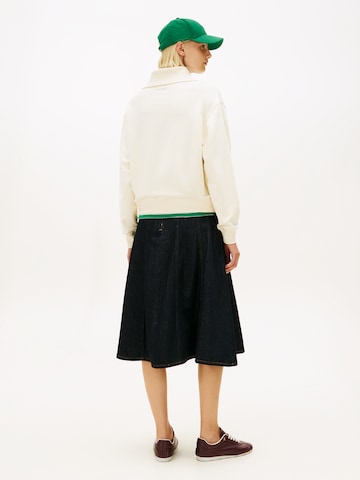 Bluză de molton de la TOMMY HILFIGER pe bej