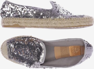 Kanna Flats & Loafers in 38 in Grey: front