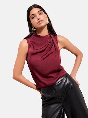 Friends Like These Blouse in Rood: voorkant