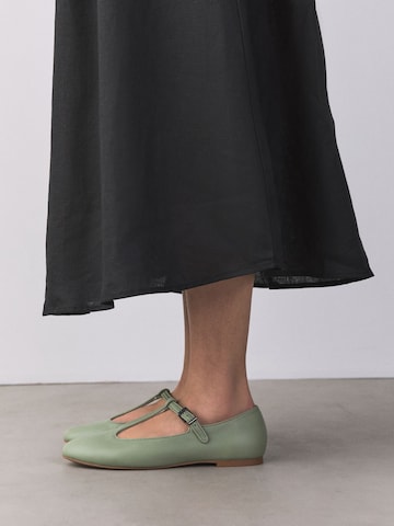 Ballerines à lanières 'Forever Comfort' Next en vert