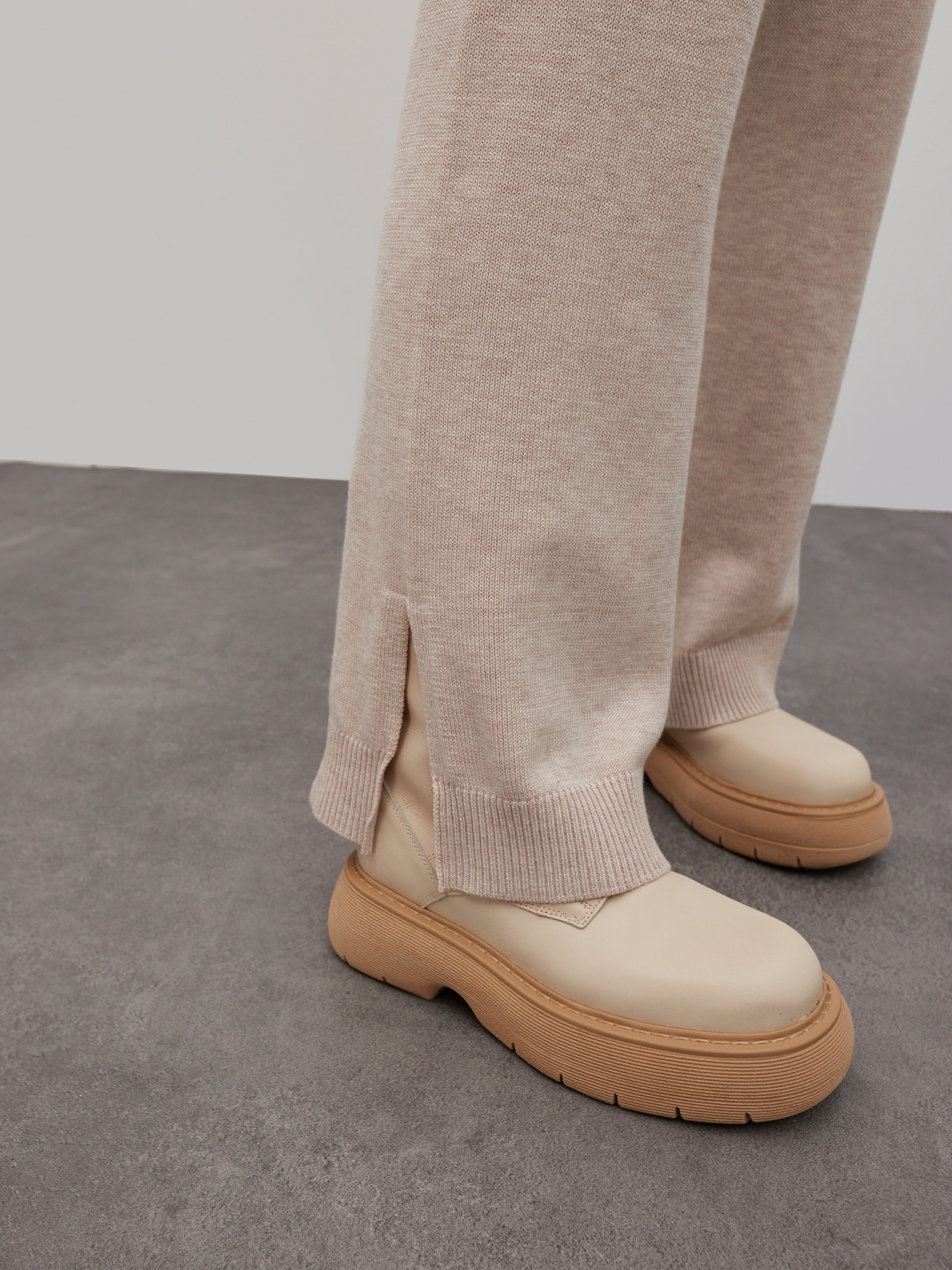 EDITED Pantalon 'Lunette' beige