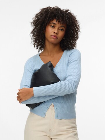 VERO MODA Neuletakki 'VMSILJE' värissä sininen: etupuoli