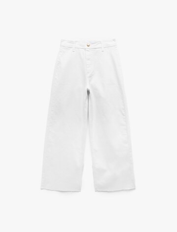 Koton Loose fit Jeans in White: front