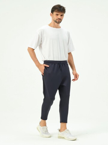 Effilé Pantalon C&City en bleu