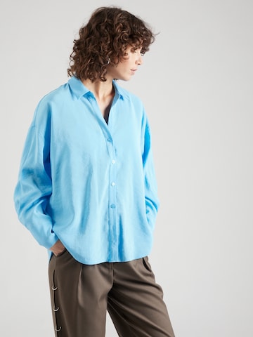 VERO MODA Blouse 'Queeny' in Blue: front