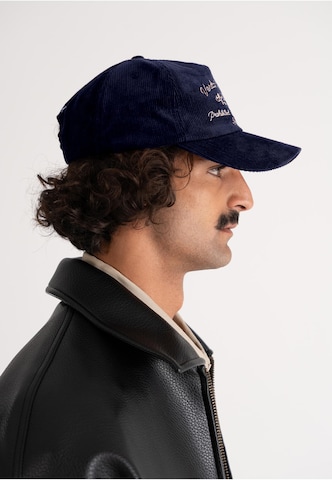 Prohibited Cap 'Verdant Reverie' in Blau