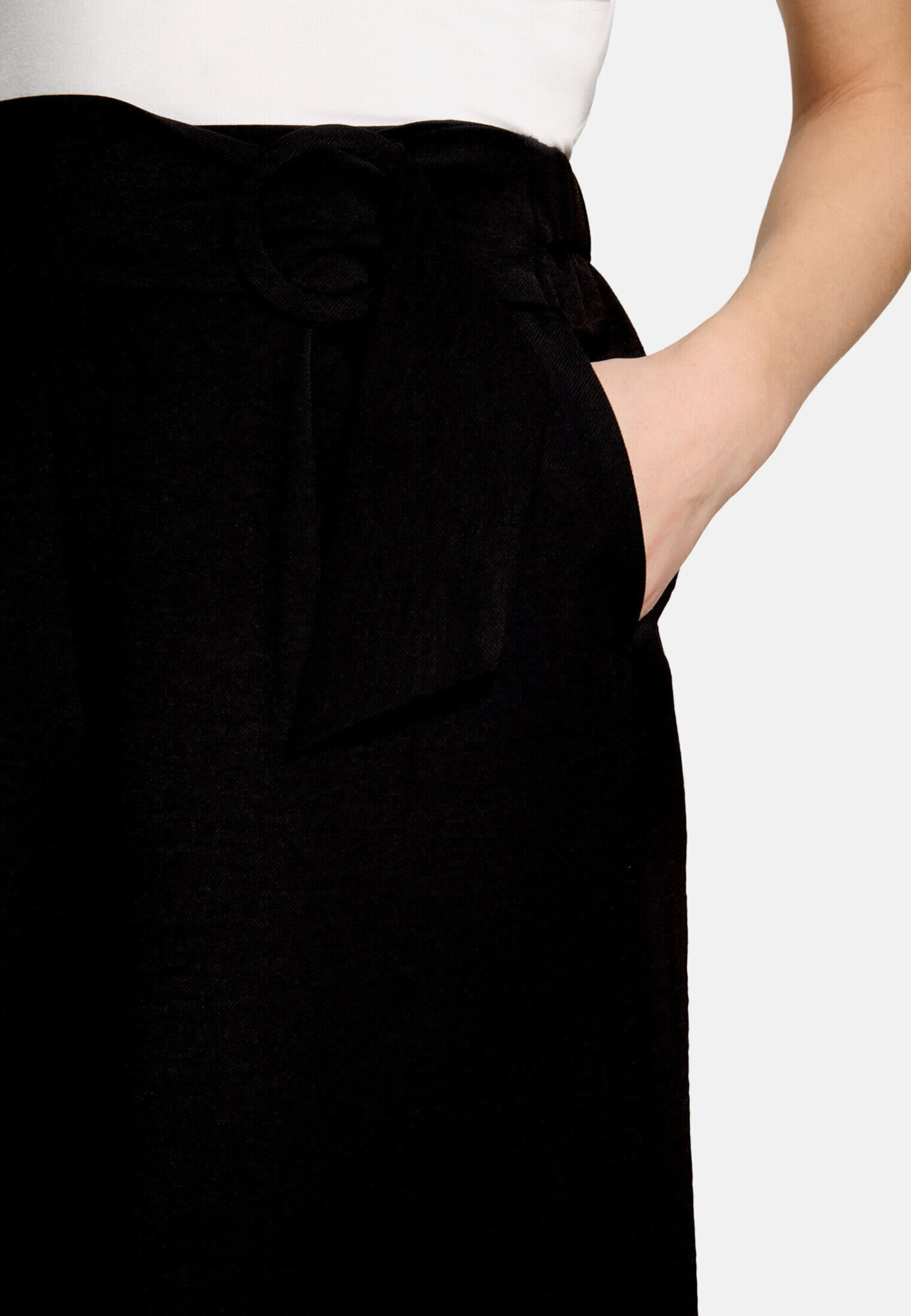 zero Loosefit Broek in Zwart