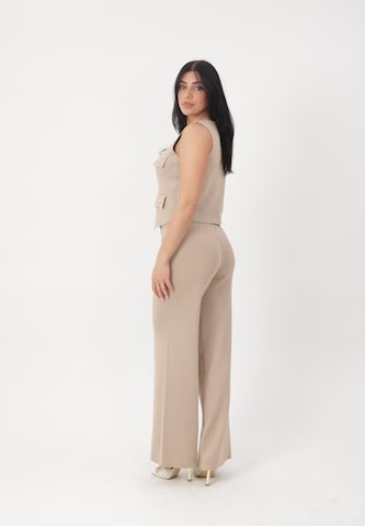 Flared Pantaloni di Elara in beige