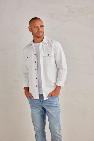 JOHN DEVIN Regular fit Overhemd in Wit: voorkant