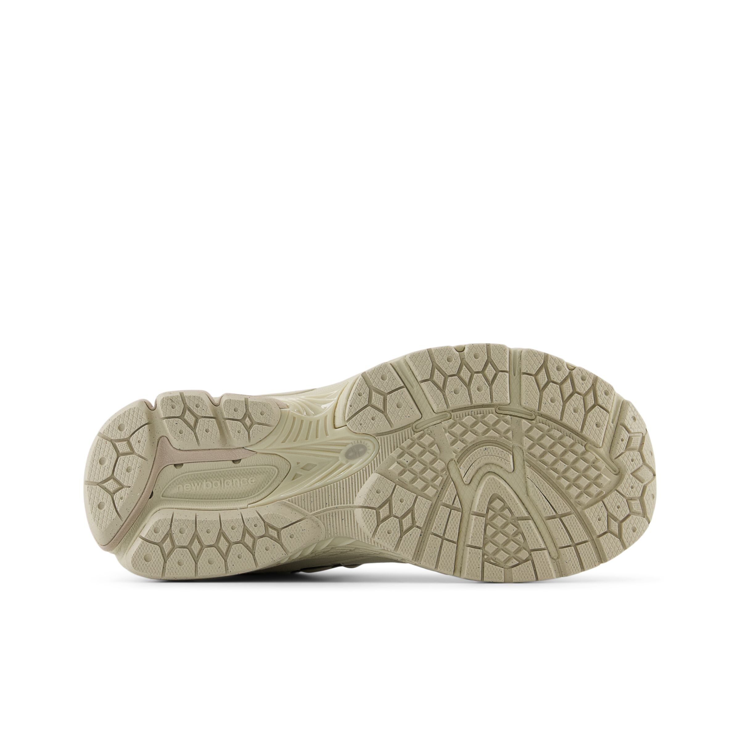 new balance Trainers 'Sneaker 2002' in Beige