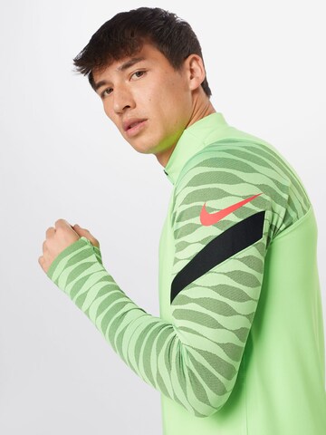 NIKETehnička sportska majica 'Strike' - zelena boja