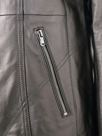 MADDOX Between-Season Jacket 'Line' in Black