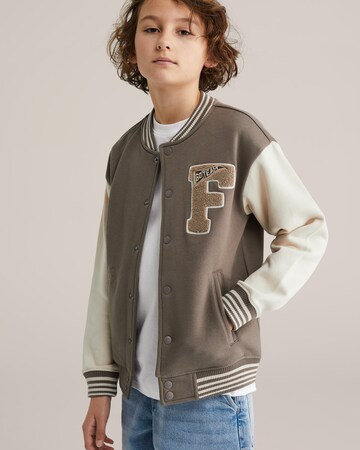 WE Fashion Prehodna jakna | rjava barva: sprednja stran