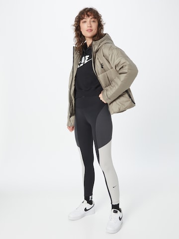 Nike Sportswear Zimní bunda – zelená