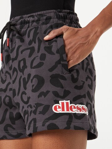 ELLESSE Regular Shorts in Schwarz