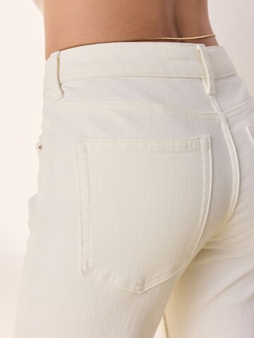 Bootcut Jean 'Tabitha Simmons x Next' Next en blanc