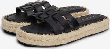 TOMMY HILFIGER Pantolette i svart