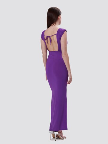 Influencer - Vestido de noche en lila