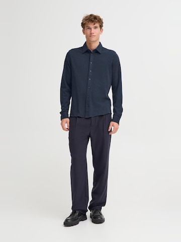 Coupe regular Chemise ' CFARKAN ' Casual Friday en bleu