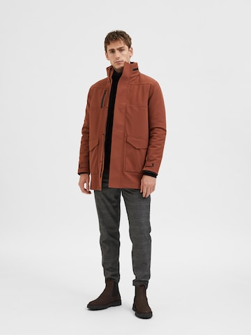 Veste fonctionnelle SELECTED HOMME en marron