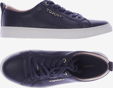 TOMMY HILFIGER Sneakers & Trainers in 39 in Blue: front