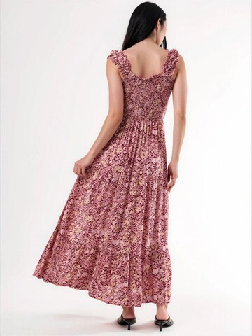 Busem Jurk in Rood
