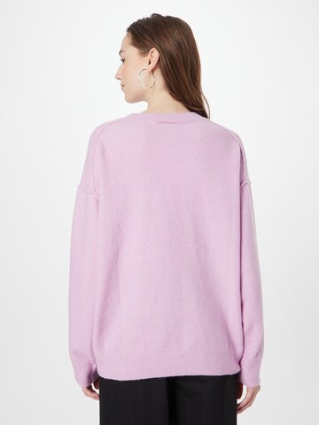 WEEKDAY Pullover 'Annie' in Lila