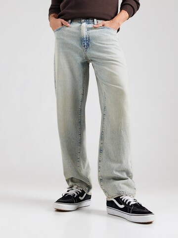 LEVI'S ® Loosefit Jeans '568' in Blau: Vorderseite