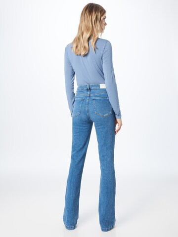 PAIGE Flared Jeans i blå