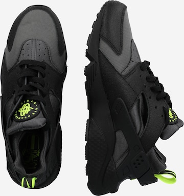 Nike Sportswear Низкие кроссовки 'AIR HUARACHE' в Черный