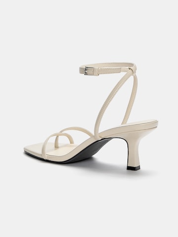 Tongs Pull&Bear en beige