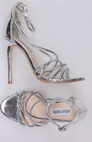 STEVE MADDEN Sandals & High-Heeled Sandals in 35 in Silver: front