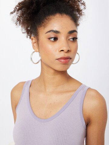 BDG Urban Outfitters Rövid body - lila