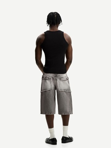 BershkaLoosefit Traperice - siva boja