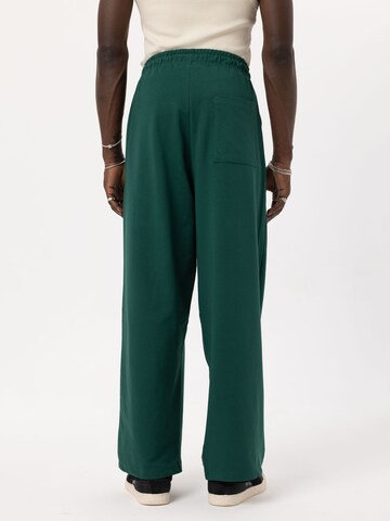 Loosefit Pantaloni 'Four O’Clock' di VAMOS CLO in verde