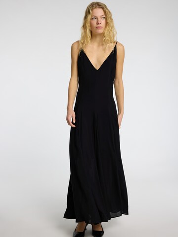 Robe de soirée SELECTED FEMME en noir