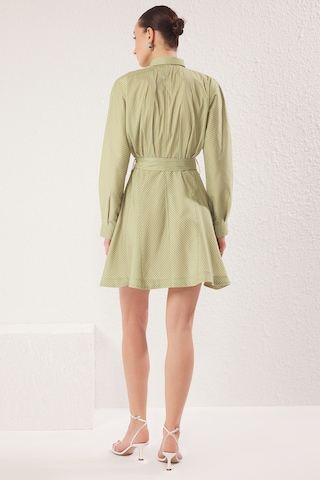 Rochie tip bluză de la Trendyol pe verde