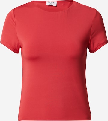 Cotton On قميص بلون أحمر: الأمام
