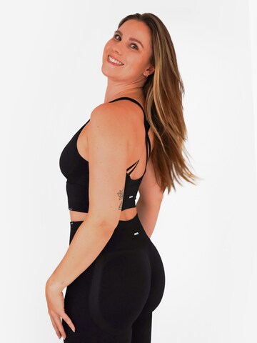 sminded® Classic Sports Bra 'Seamless Boost Bra' in Black