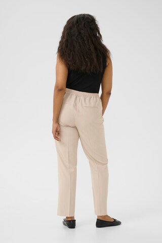 KAFFE CURVE Tapered Pantalon 'Sakira' in Beige