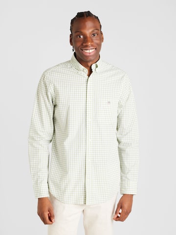 Regular fit Camicia di GANT in verde: frontale