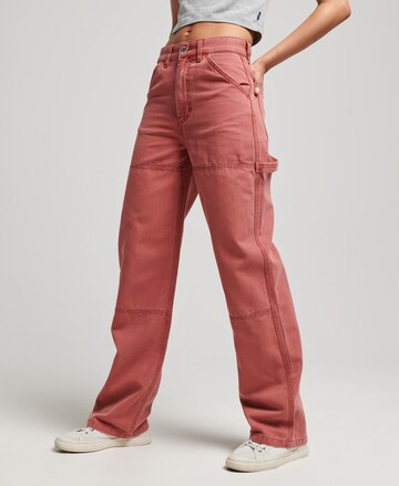 Superdry Wide leg Broek in Rood: voorkant